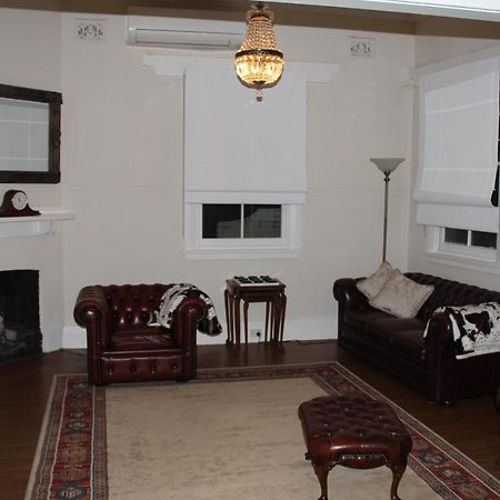 Mentor Chambers Apartment Bed & Breakfast เวสต์ไวอาล็อง ภายนอก รูปภาพ