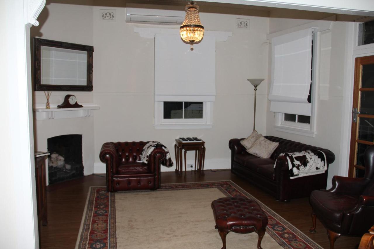 Mentor Chambers Apartment Bed & Breakfast เวสต์ไวอาล็อง ภายนอก รูปภาพ