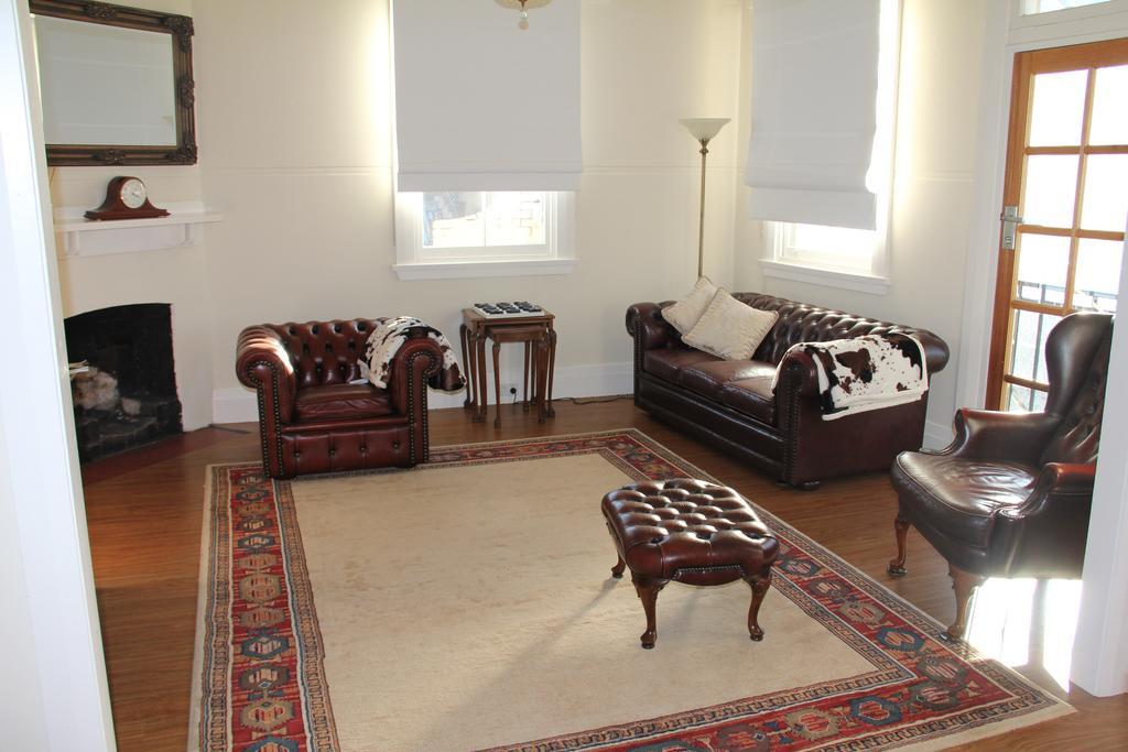 Mentor Chambers Apartment Bed & Breakfast เวสต์ไวอาล็อง ภายนอก รูปภาพ